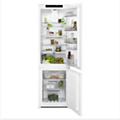 Réfrigérateur combiné encastrable        ELECTROLUX        LNG7TE18S Reconditionné